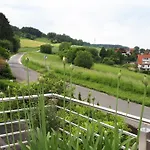 Zum Golfplatz Lügde